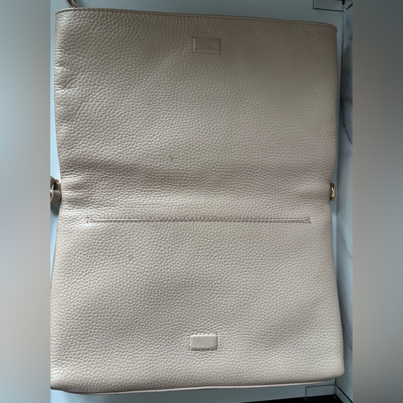 Tory Burch Pebbled Leather Fold-Over Crossbody Clutch Bag in Light Blush Pink - Picture 2 of 14